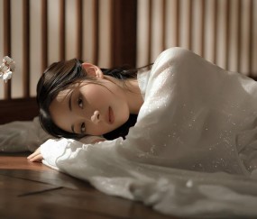 怀孕初期能吃生冷辛辣吗（孕妇能不能吃生冷的）