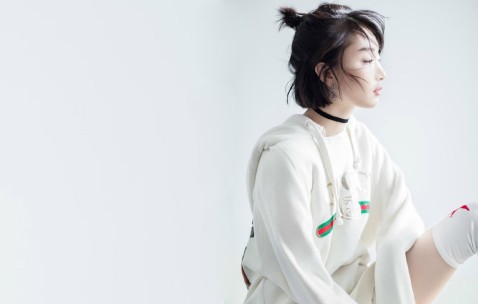 怀孕初期内裤有褐色东西（怀孕初期内裤上有褐色分泌物正常吗）