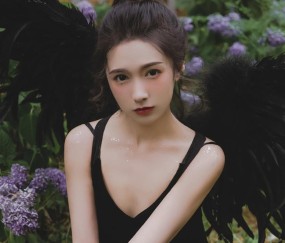 怀孕初期后背痛的厉害怎么回事（怀孕初期后背难受怎么回事）